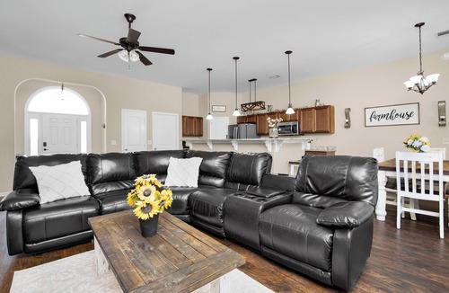 Wetumpka House | Game Room - Wind Creek Casino- RTJ Golf - 3 Beds - 2 Bath