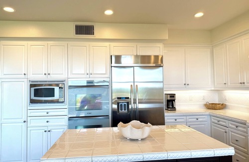 Turtle Ridge House | Gated community Ocean View home on Cul De Sac! Watch Disneyland fireworks!