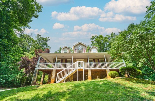 Newport House | Golfer’s Smoky Mountain Retreat!