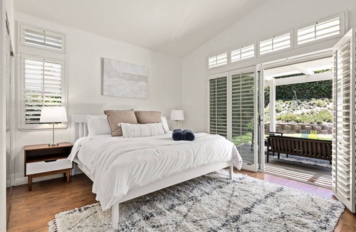 Valencia House | GOODE.HOMES | Luxury 3-bedroom home w/lush garden