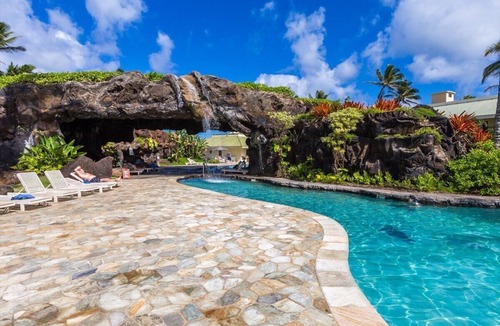 Hanamaulu Condo | Gorgeous Beachfront Resort, 4 Beautiful Pools, Walkout room to the pools, ocean