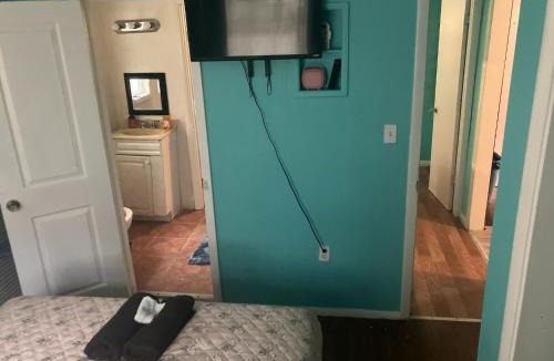 Dunbar Apartment | GpL 2670 Getaway Two bedroom