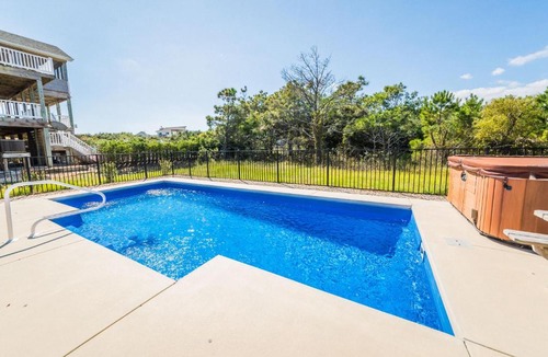 Whalehead Beach House | Graceland