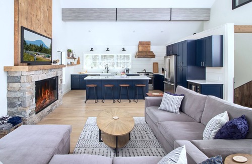 Tamworth House | Gray Barn Getaway - Modern comfort in the heart of NH Lakes & White Mountains