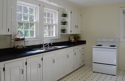 Mooresville House | Great Mooresville location, Perfect for longer-term Guests Who Want A Home Feel