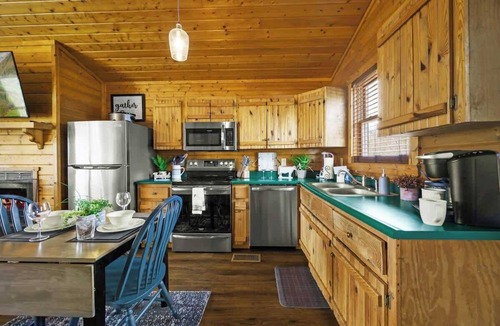 Gatlinburg Cabin | Great View, Location, Studio Log Cabin, Hot Tub!