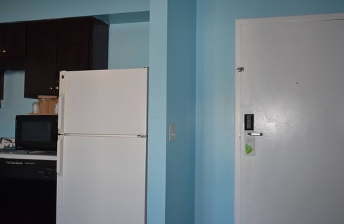 Brunswick Hotel | GUEST COTTAGES & SUITES