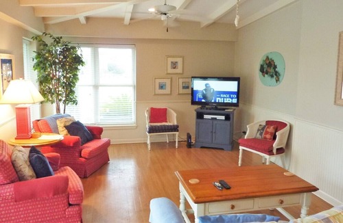 Jekyll Island Apartment | Guiding Light Unit C 2 bedrooms, 2 bathrooms