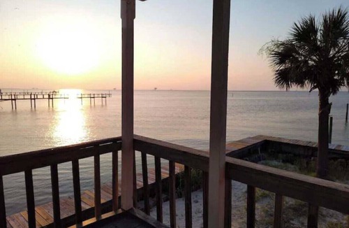 Gulf Shores Apartment | Gulf Shores Getaway w/Balcony & Grill