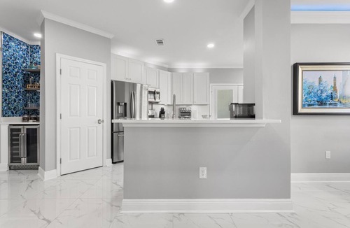 Gulfport Condo | Gulfport-Biloxi Retreat ★ 3BR ★ 2 Pools ★ Hot Tub ★ PS5 ★ Xbox ★ Arcade ★ Clean