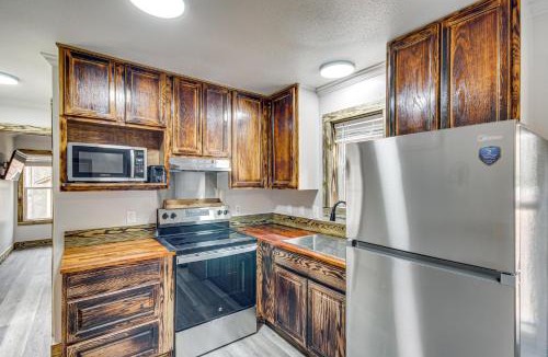 Gulfport House | Gulfport Cottage w/Fire Pit: Relax & Recharge!