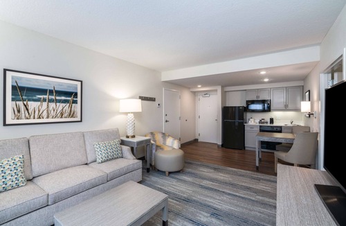 Fernandina Beach Hotel | Hampton Inn and Suites Amelia Island Historic Harbor Front