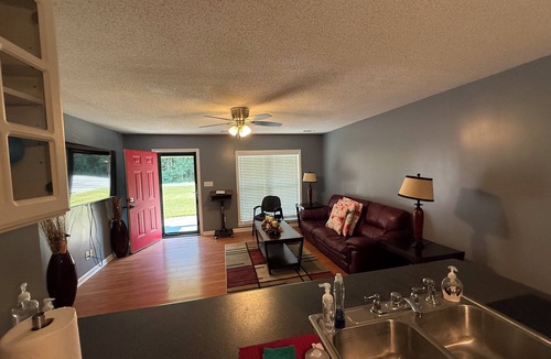 Furman House | Handicap Accessible 3BR Getaway – Near Beaufort, Hilton Head, & Savannah