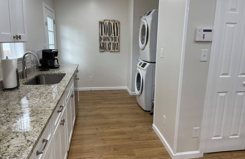 Macon House | Heart of Ingleside Village, 3 bedroom with AC Macon