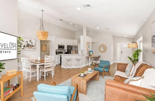Lake Berkley House | Heated Pool~Game Room~Modern~Resort~Disney Magic