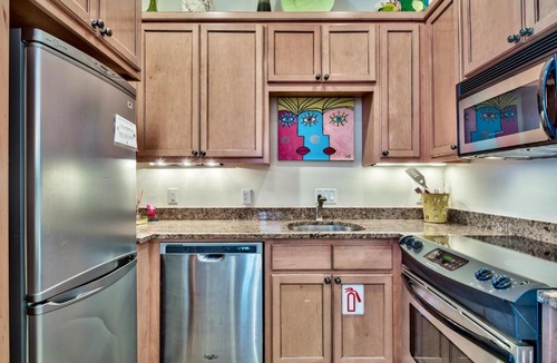 Laguna Beach House | High Dune - 5 Bedroom Home - Private Pool Hot Tub! West End - Elevator!!!