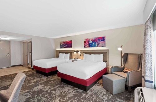 Eagan Park Hotel | Hilton Garden Inn Atlanta Airport North