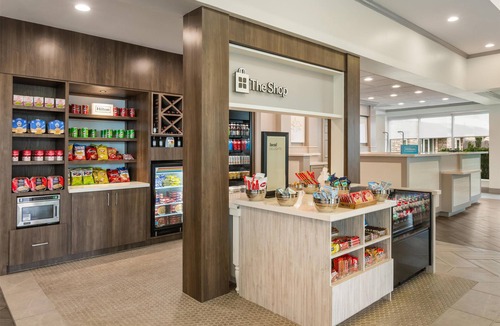 Eagan Park Hotel | Hilton Garden Inn Atlanta Airport North