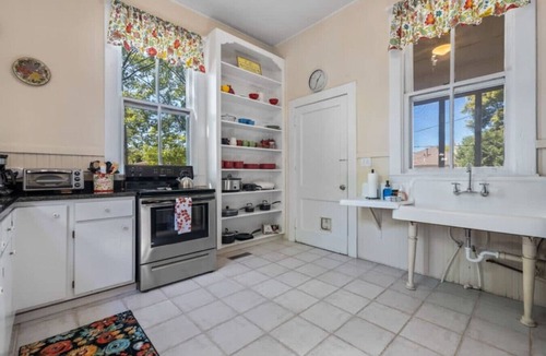 Five Points South House | Historic Birmingham Home: Family-Friendly & Spacio