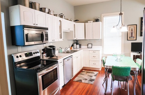 Huntsville House | Historic Home in Dallas Mill 5 Pts Near Downtown