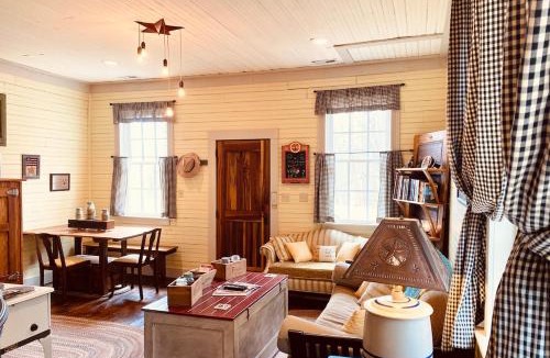 Waynesville House | Historic Schoolhouse - Creekside -Maggie Valley