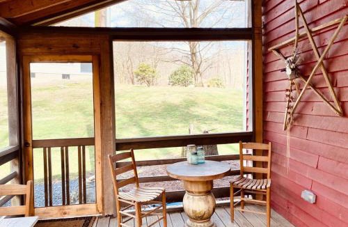 Waynesville House | Historic Schoolhouse - Creekside -Maggie Valley
