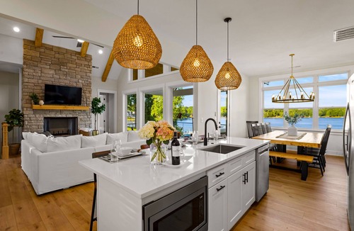 Mayhew House | Hogan Crest w/Heated Pool & Optional Boat Rental