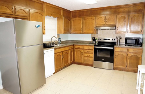 Madison House | Holiday Haven for Vacation 3 bdrm K, Q, Tw 2 bds sleeps 6 to 7