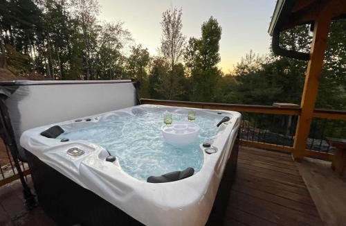 Del Rio House | Holiday Home Bull Mountain Aerie by Interhome