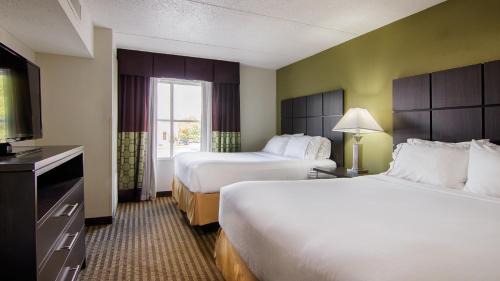 Mooresville Hotel | Holiday Inn Express Hotel & Suites Mooresville - Lake Norman by IHG