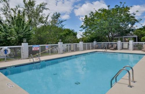 Mooresville Hotel | Holiday Inn Express Hotel & Suites Mooresville - Lake Norman by IHG