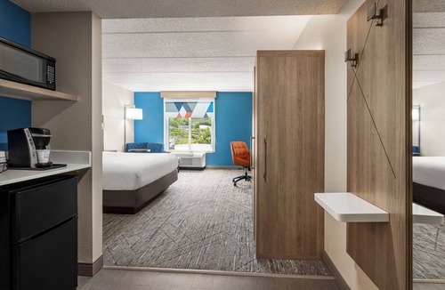 Irondale Hotel | Holiday Inn Express Hotel & Suites Birmingham-Irondale(East) by IHG