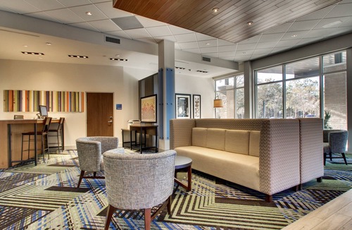 Summerville Hotel | Holiday Inn Express & Suites Summerville by IHG