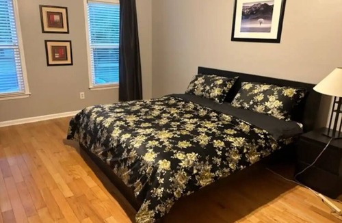 Powder Springs House | Home Away From Home- Charming house in peaceful Powder Springs with AC and WiFi