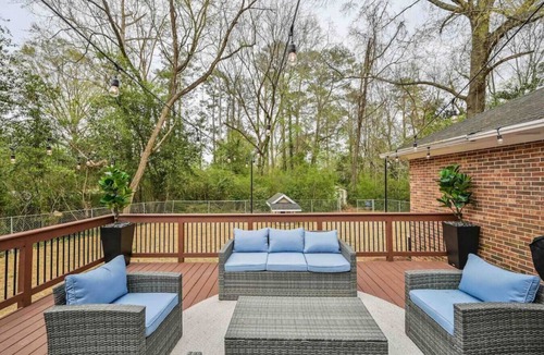 Macon House | Home Away From Home · Where Luxury Meets Comfort