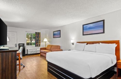 MacClenny Hotel | Homestay Inn and suites