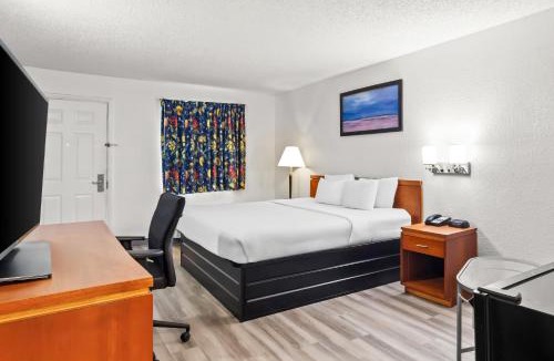 MacClenny Hotel | Homestay Inn and suites