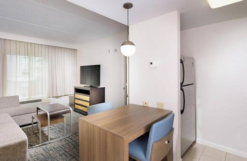Eagan Park Hotel | Homewood Suites Atlanta Airport North
