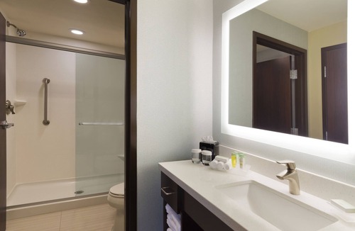 Mobile Hotel | Homewood Suites by Hilton Mobile I-65/Airport Blvd, AL