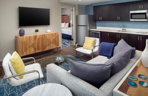 Hitch Village - Fred Wessels Homes Hotel | Homewood Suites by Hilton Savannah Historic Dist/Riverfront