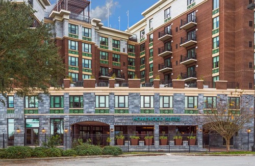 Hitch Village - Fred Wessels Homes Hotel | Homewood Suites Savannah Historic District/Riverfront