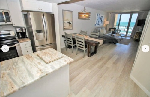 New Smyrna Beach Condo | 🌴HOT DEAL NSB! POOL-AMAZING OCEAN VIEWS WALK 2 FLAGLER,RESTAURANTS, SHOPS🌴