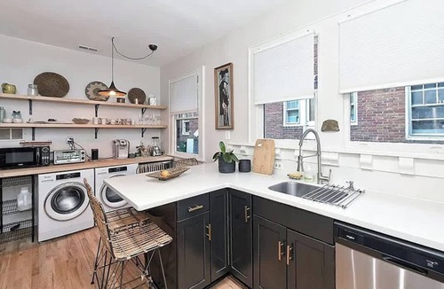 Plaza Midwood House | Hot Tub-Plaza Midwood-Walkable
