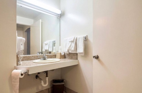 Huntsville Hotel | Hotel O Haven Inn Huntsville AL US 72