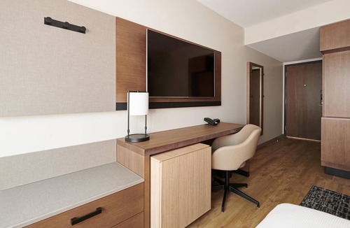 Ontario Hotel | Hyatt Place Ontario Airport