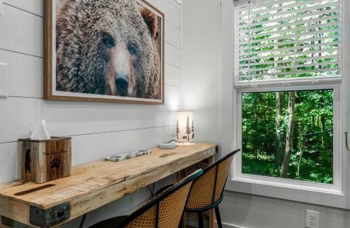 Mentone House | Incredible Cottage with Fire Pit and Stunning Forest Views in Mentore, Alabama