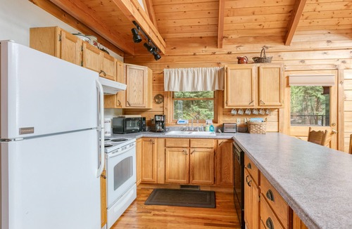Waynesville Cabin | Incredible View, Hot Tub, Fire Pit, Grill & Foosball | Mountain Gem by AvantStay