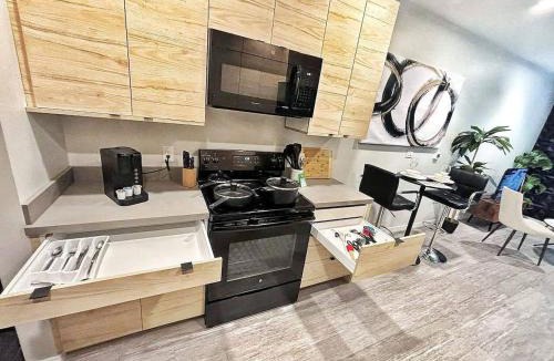 Downtown Des Moines Apartment | Inkstone Studio