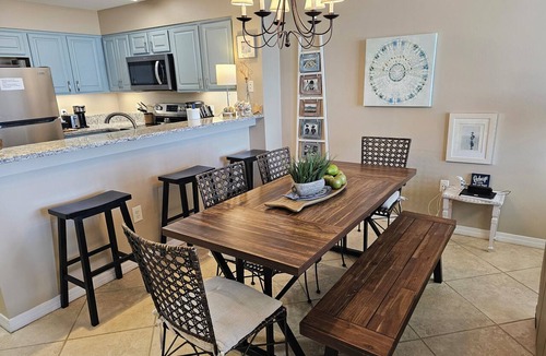 Dauphin Island Condo | Inn at Dauphin Island 110-Walk-in Shower! Walk out to Pools and Beach!