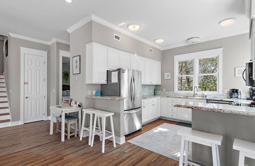 Sunnyside House | "Inn High Cotton" 3 min walk to the beach in Carillon Beach! New Updates 2026!